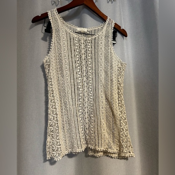 3/$25 ADIVA crochet tank top - Picture 1 of 3